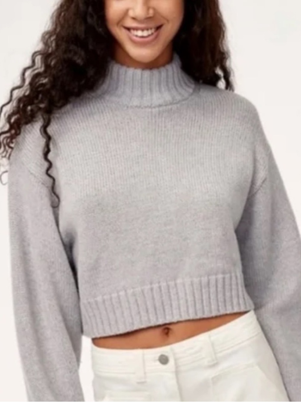 Aritzia Wilfred Free Cropped Mock-Neck Sweater in Light Gray